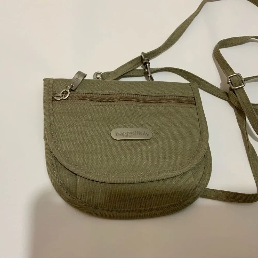 Baggallini Purse Cross-body,  Fanny Bag, Waist Bag